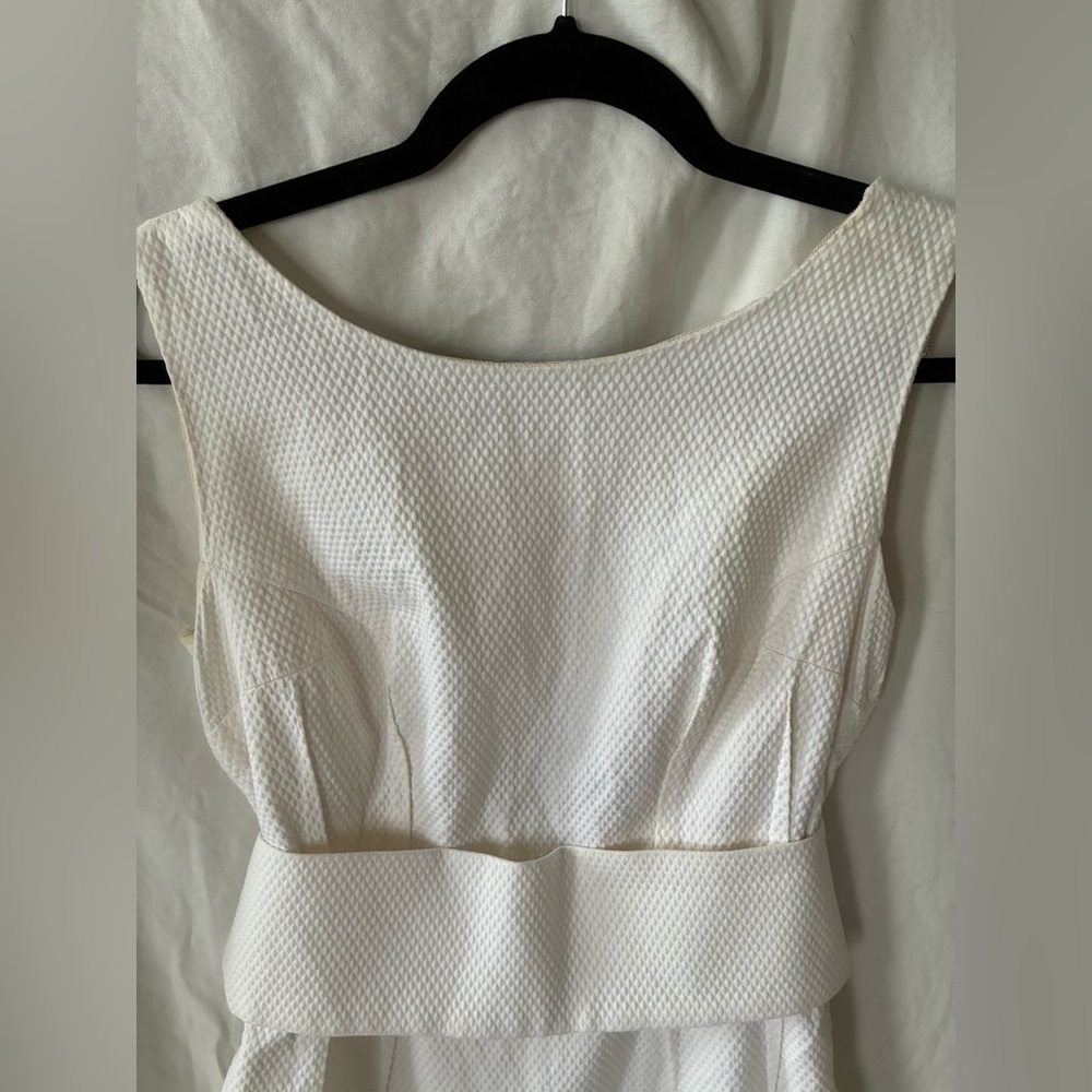 90s Vintage Dolce Gabanna White Sheath Dress - Picture 2 of 8